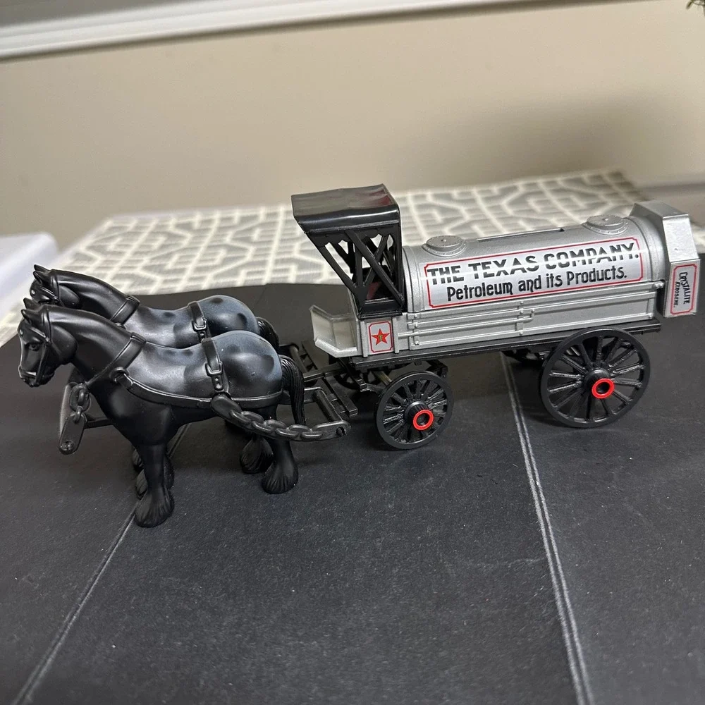 1991 ERTL Texaco Horse and Tanker Wagon Diecast coin‎ bank Vintage Gray W/ Key